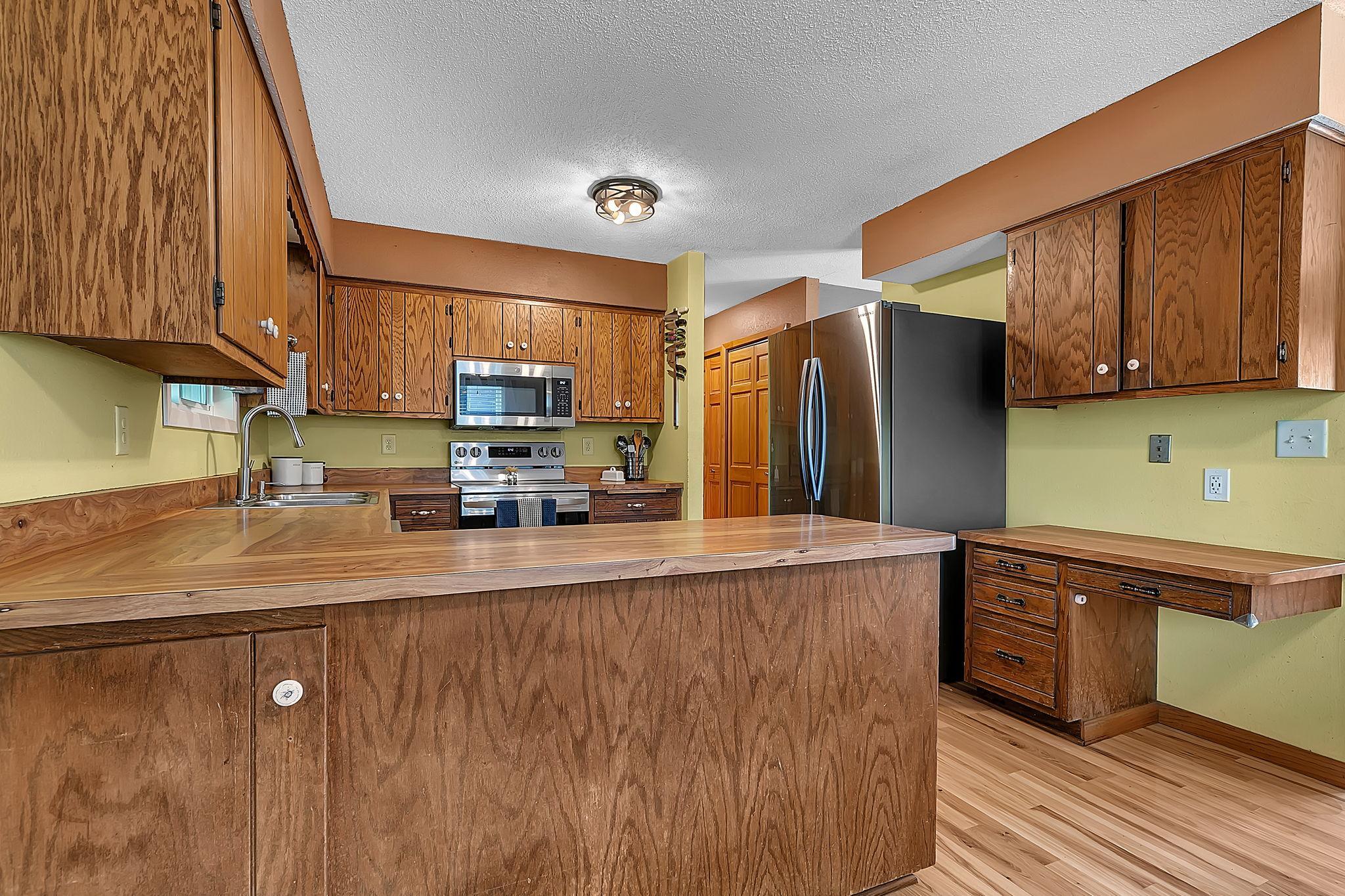 207 2nd Street NE