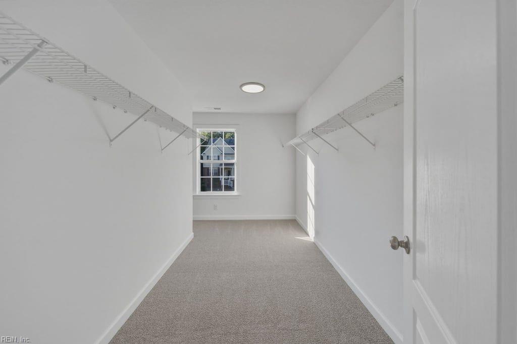 2820 Castling Crossing