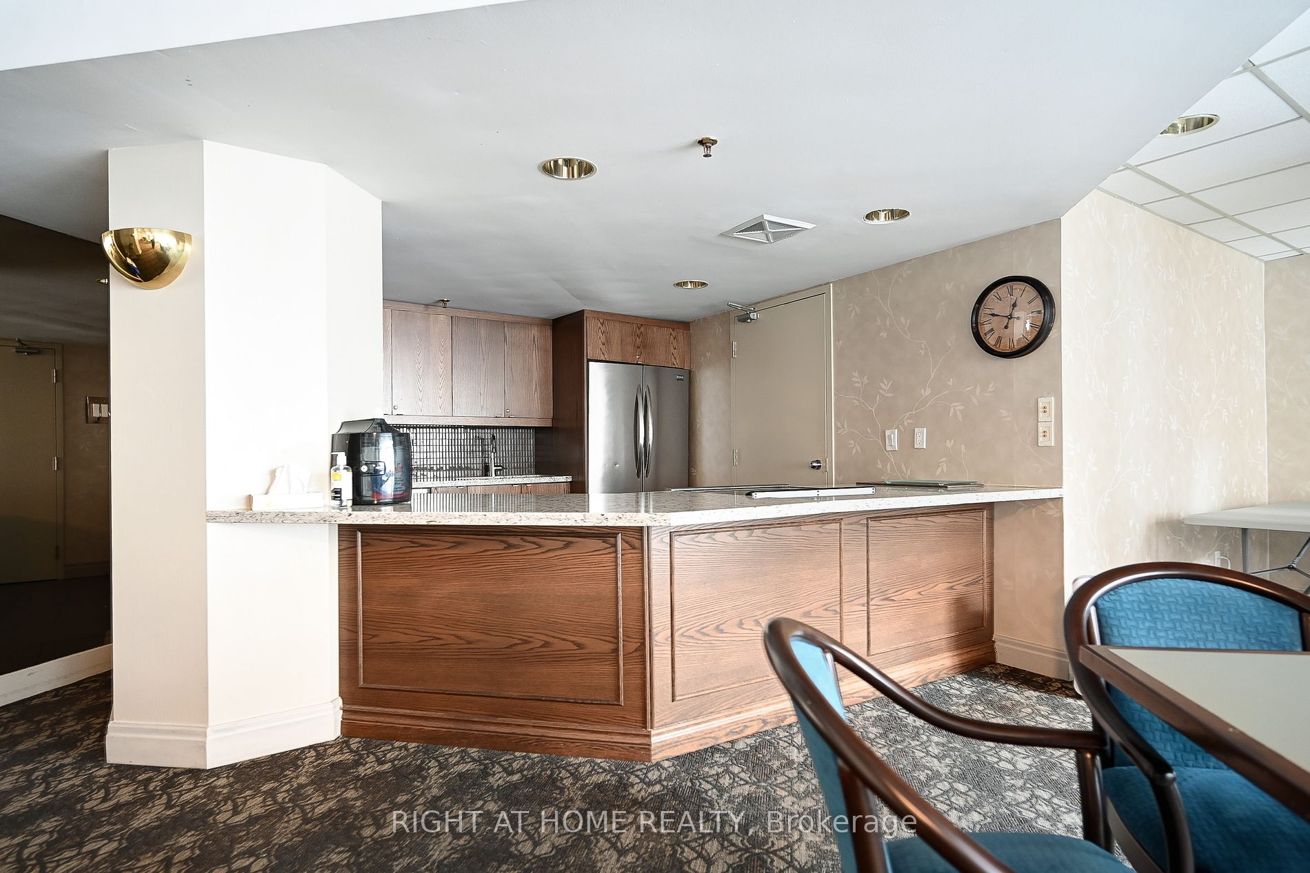 1210 Don Mills Rd 223