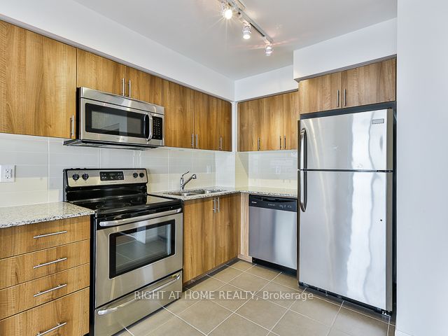 800 W Lawrence Avenue West Ave 1324