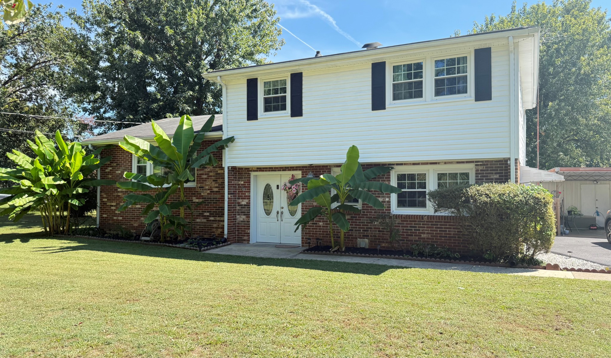 1834 Greerson Ct — sold