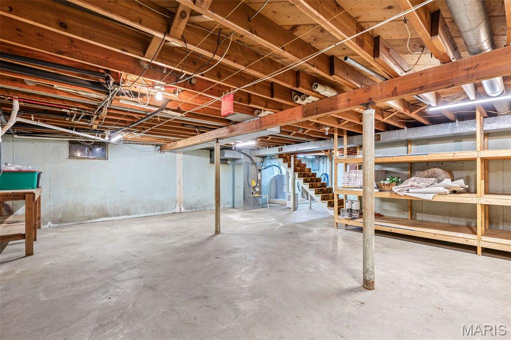 303 N Carter Street