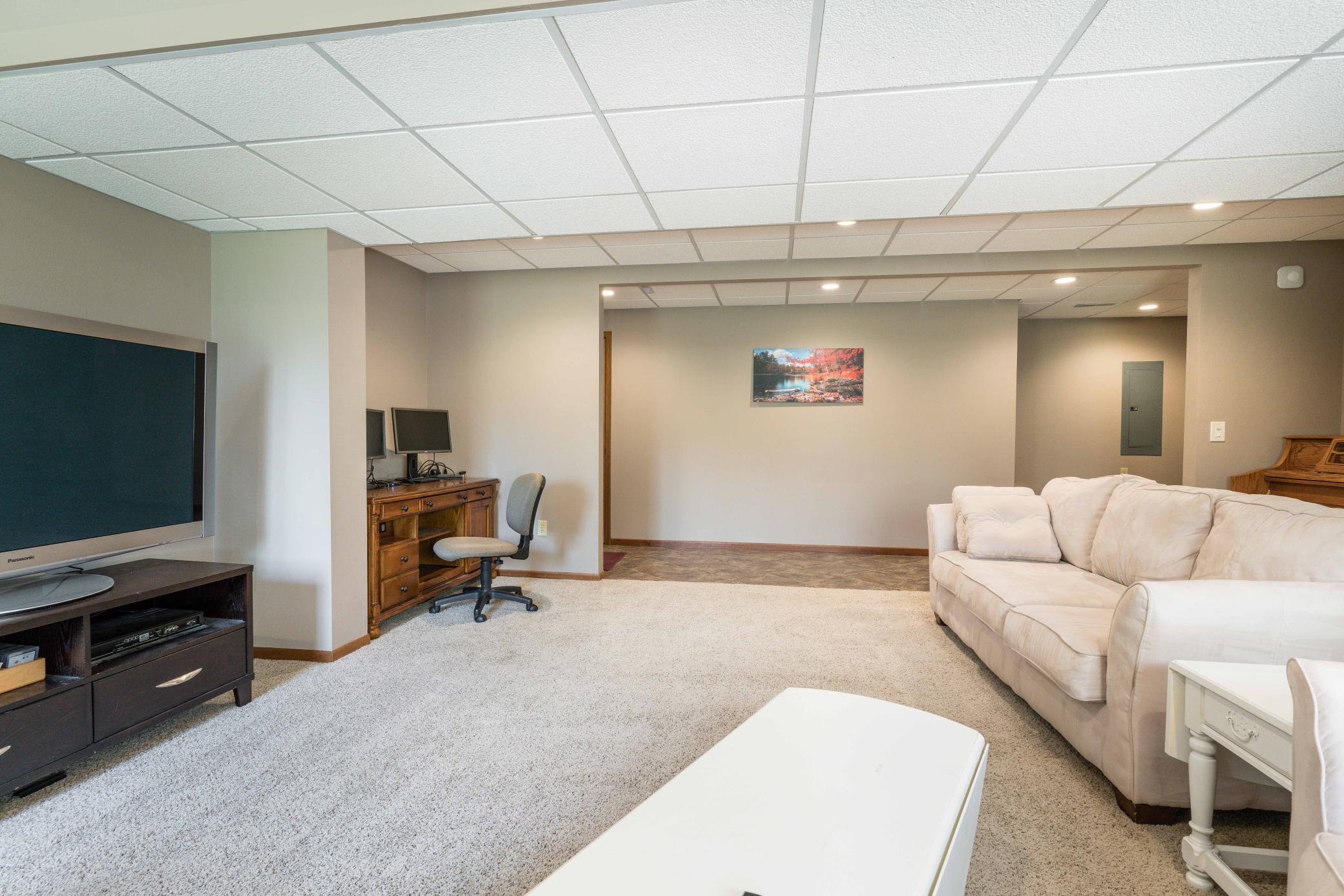 18739 County Highway 33