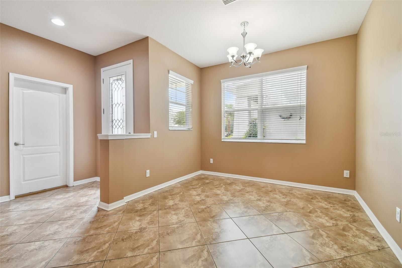 11224 Roseate Drive