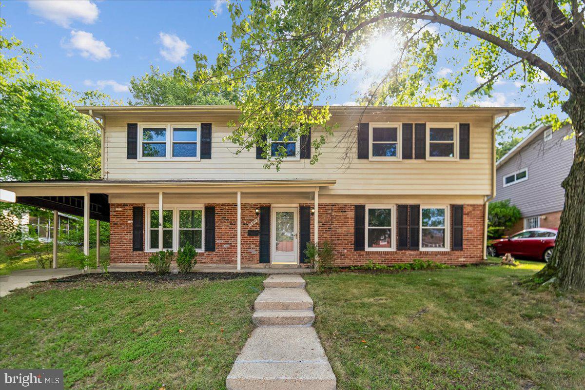 6605 Ian Street