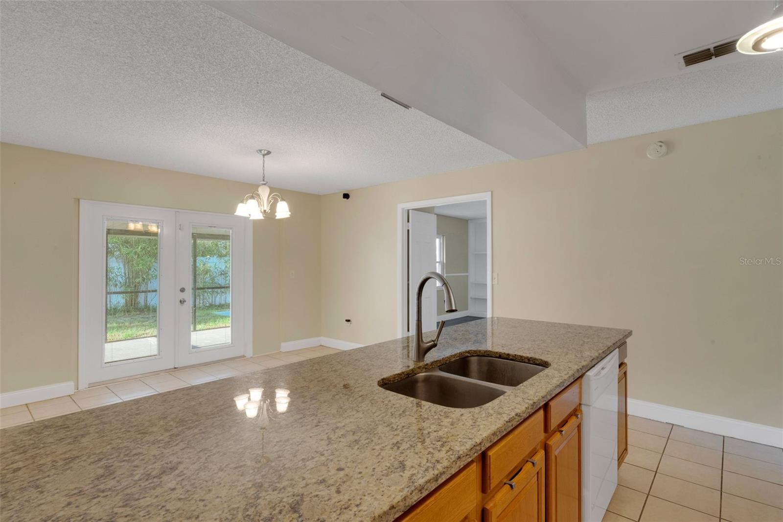 1606 Crystalview Trail