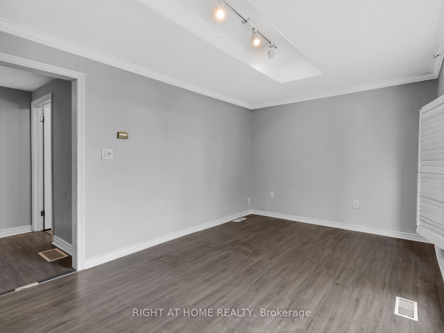 8 Birch Tree Cres