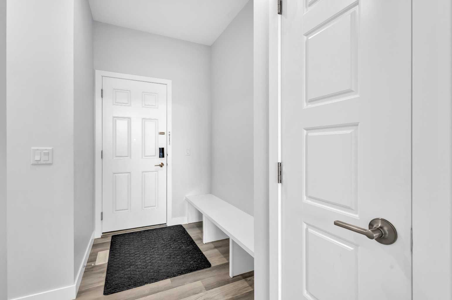 89 Howse Common NE