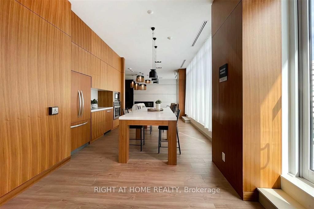 1 Neighbourhood Lane 603