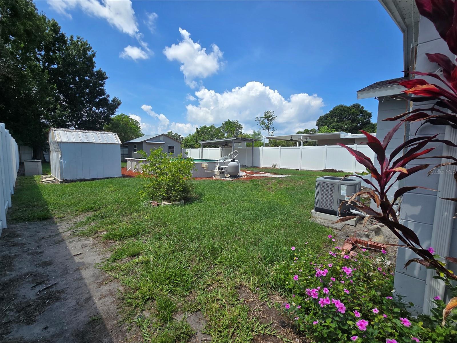 3312 W Saint Conrad Street