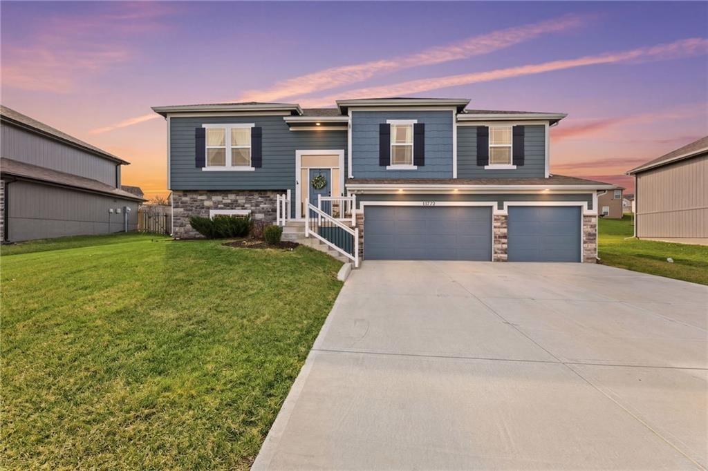 11722 N Manning Avenue