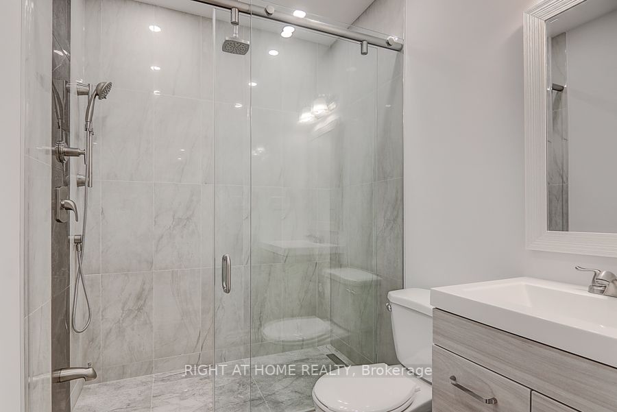 6 Ken Sinclair Cres