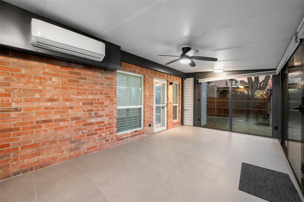 1819 Sandalwood Lane