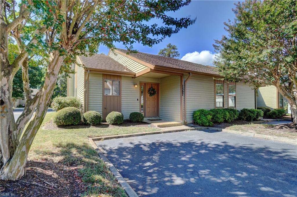 1507 Colonnade Drive, Virginia Beach, VA 