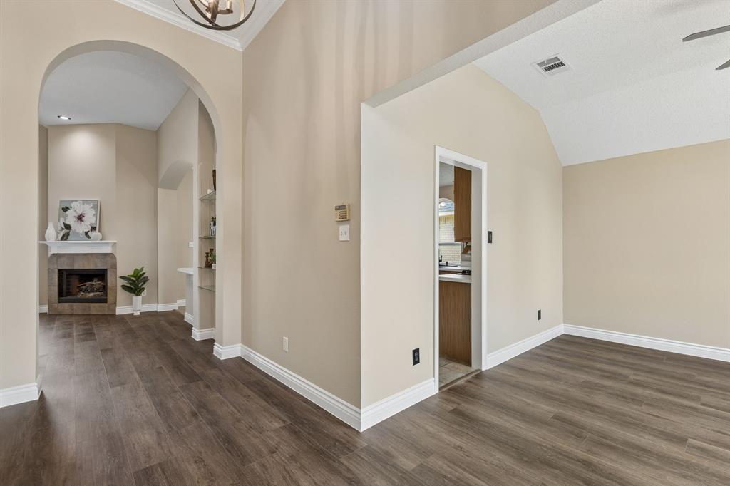 607 Grimsworth Court