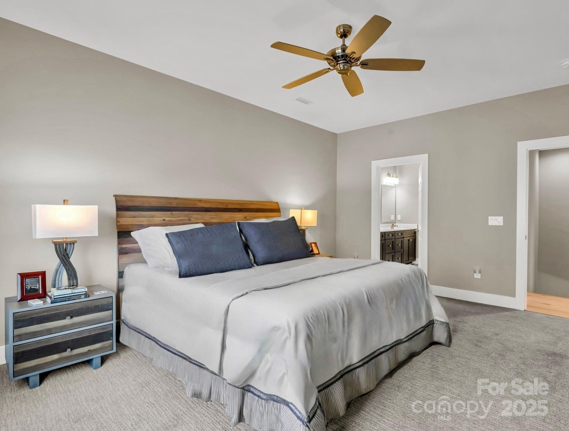 5588 Table View Lane