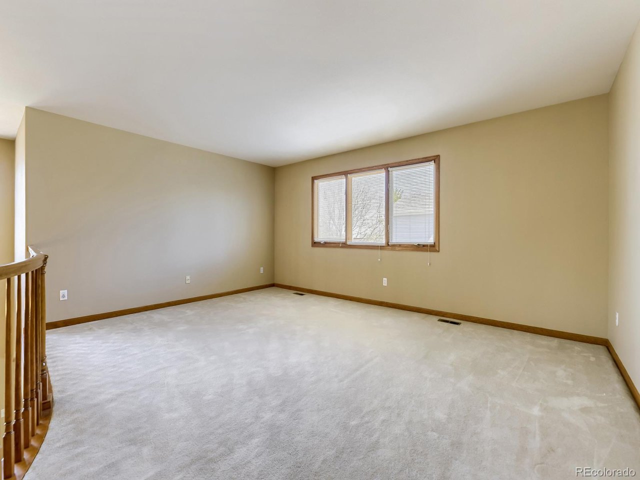 Located 1 mile South of the Post Office in Highlands Ranch in the Eastridge Community. This home is a 1&1/2 story that lives like a ranch plan with a Main floor Primary Bedroom and Bath. Enjoy 3 bedrooms and 2.5 baths. Loft and open basement could be modified or finished to provide additional bedrooms and bath. This 2627 above ground square foot home also has a 1176 sq.ft. unfinished basement and a front facing 3 car garage. You will be greeted by a large 2 story foyer and a curved staircase. The 2 story family room has a gas fireplace and the kitchen and nook provides access out to a 4 year old HUGE rear deck and a beautiful and private backyard with large pines. Homes in this neighborhood are priced in a range to over 1 Million dollars. This is the Honey Spot of Highlands Ranch. Easy access to parks, trails and all schools (Redstone, Rocky Heights and Rock Canyon). Valor is less than a 5 minute drive. Also, close to neighborhood shopping and easy Quebec and C-470 Access. Lone Tree Golf course( a public play course) is also 5 minutes away. Easy to show and ready for quick sale and closing.