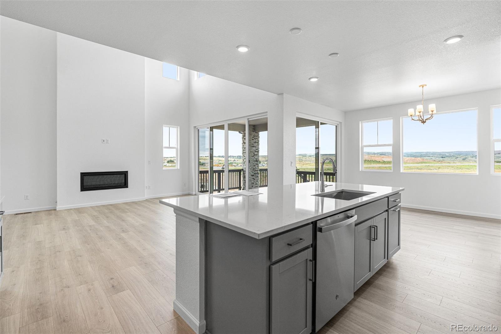 8852 Whiteclover Street