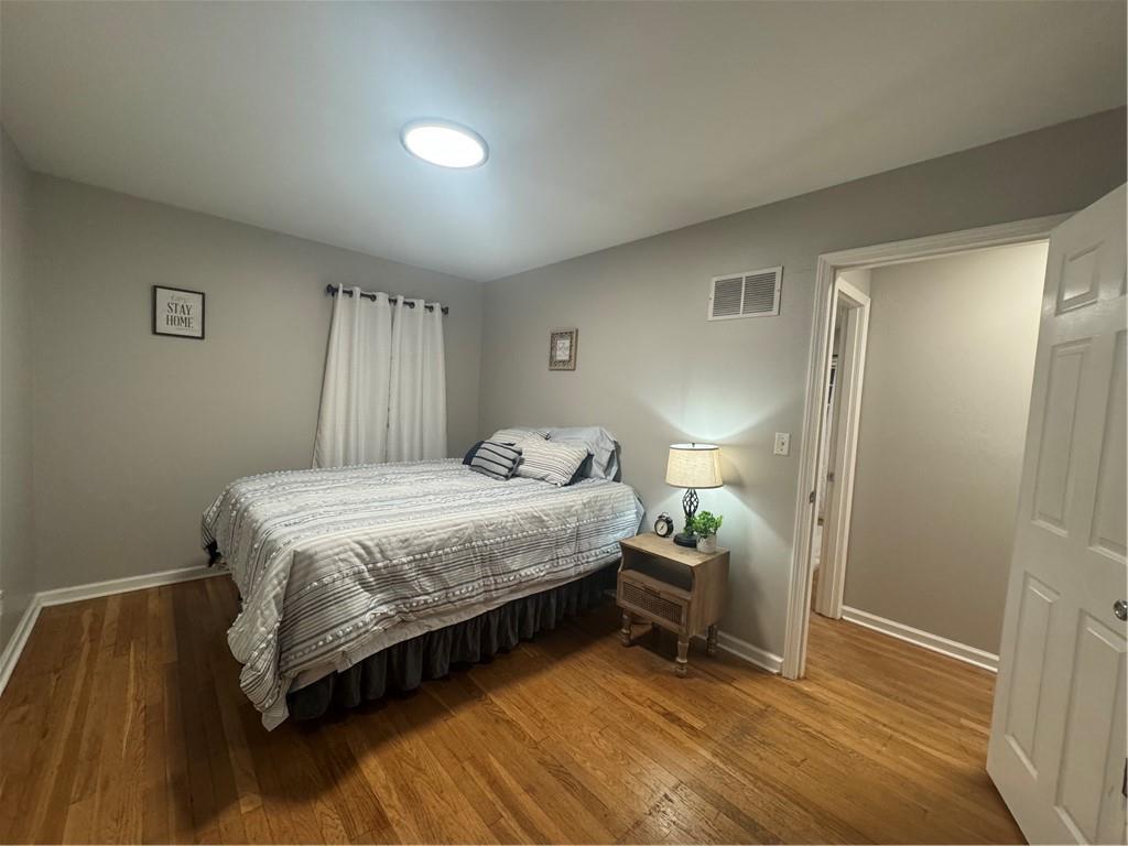 824 SW Pleasant Drive