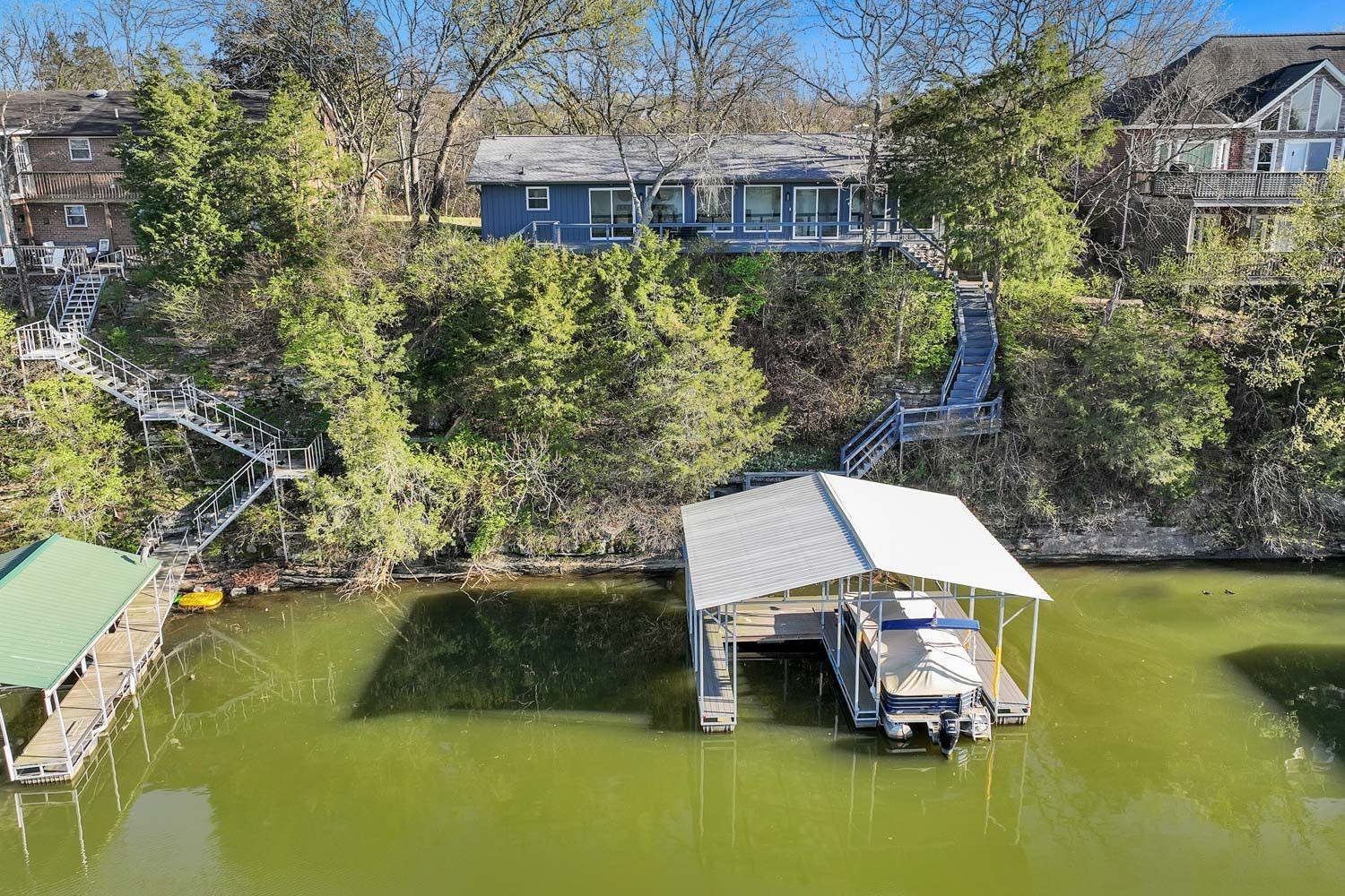 939 Aqua Dr