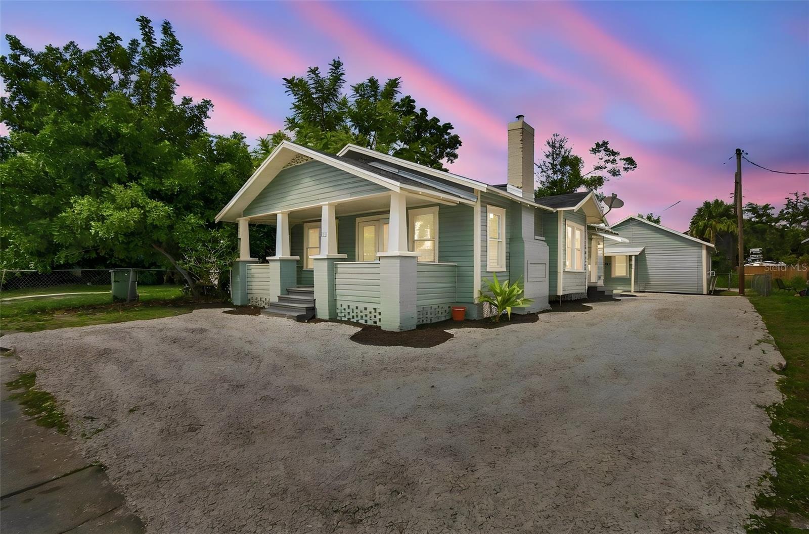 2230 9th Avenue W