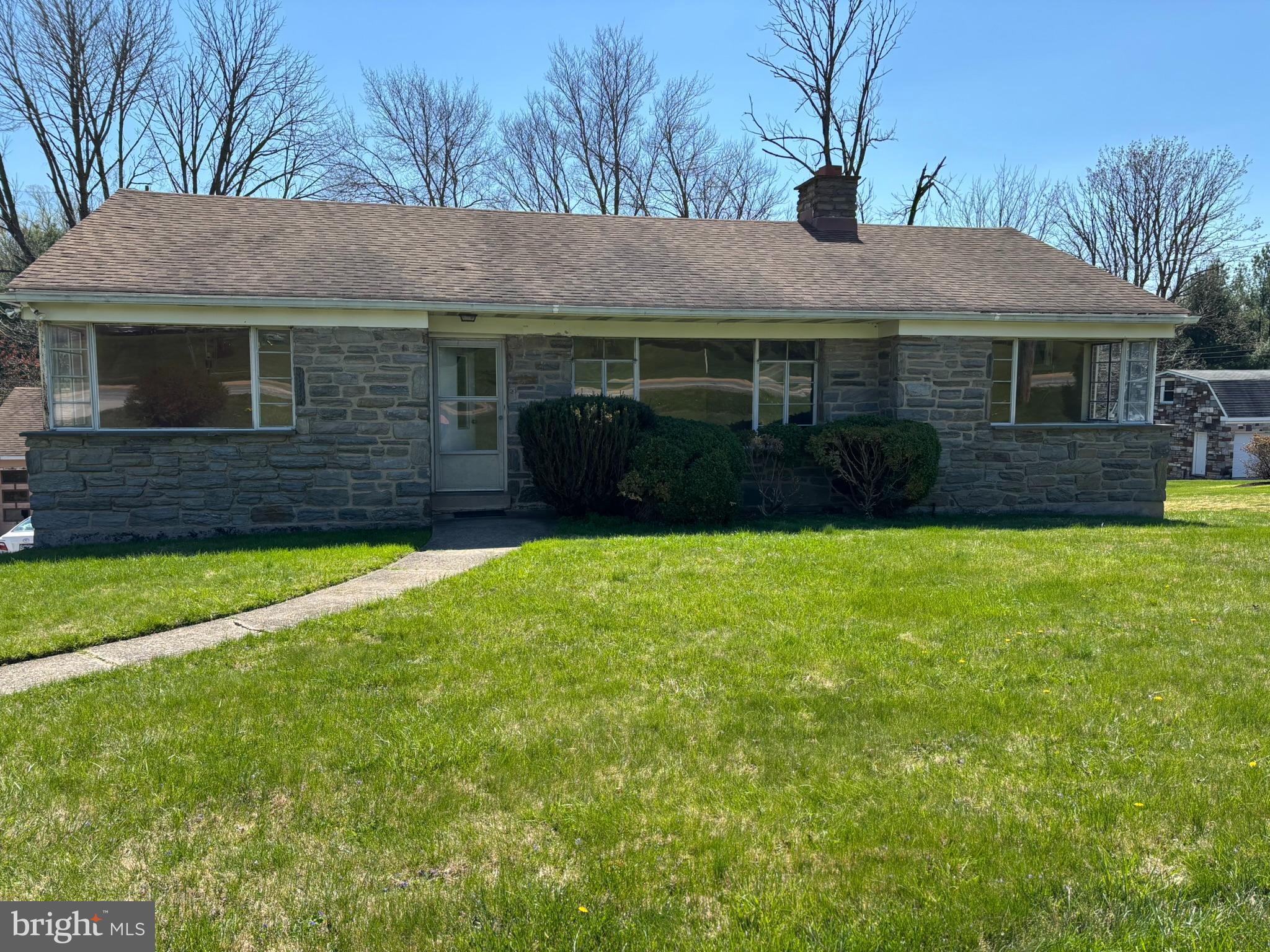 4022 W Chester Pike