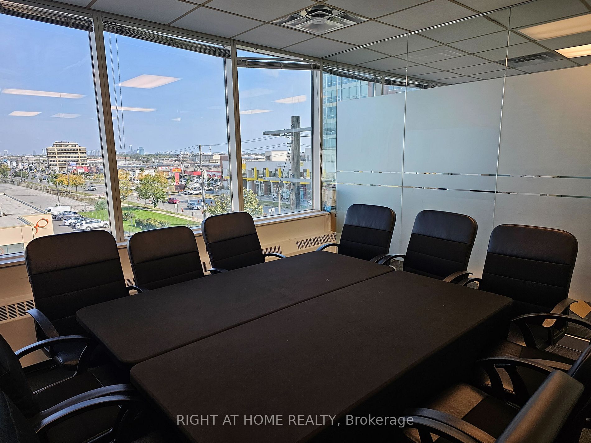 1280 W Finch Ave 414