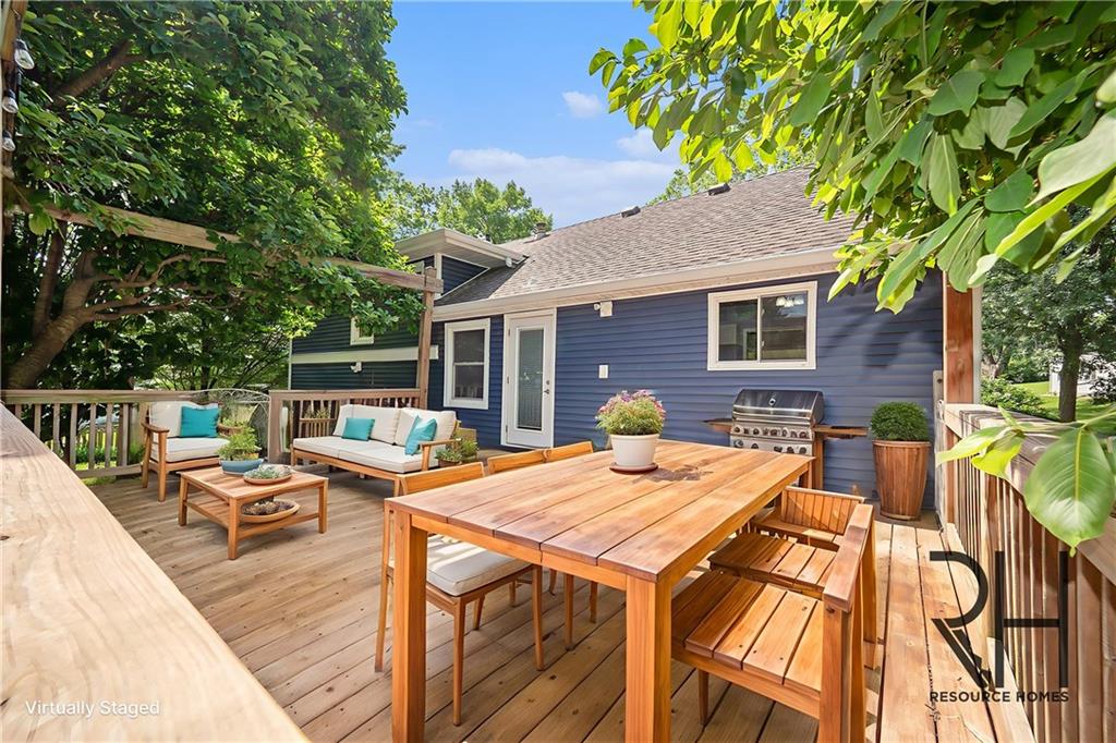 1600 NE 49th Terrace