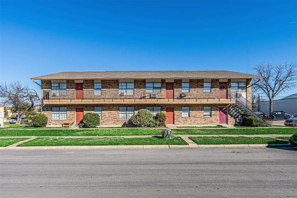 Town Central Apartments is a 24-unit multifamily property located in the downtown Garland area of the Dallas–Fort Worth metroplex. Constructed in 1983, the community offers a 1 and 2 bedroom unit mix. The value add opportunity for future owners exists through interior enhancements.The property is situated one block east of Garland High School with convenient access to S. Garland Road, providing strong visibility and connectivity to major employment centers, retail, and public transit. Walking distance to downtown Garland amenities, dining, and entertainment. Freddy Mac assumable loan available for qualified buyers.Recent ownership has completed multiple capital improvements such as a new roof, exterior carpentry and rehabbed a handful of units that prove the pro forma market rent. Current property management is able to maintain 90% occupancy to help buyer secure financing. The asset presents a stable asset with value add potential.Town Central Apartments is well positioned within a supply-constrained submarket and benefits from established residential demand. Property tours are available by appointment. Buyer to independently verify all information, including unit count, square footage, condition, and zoning.