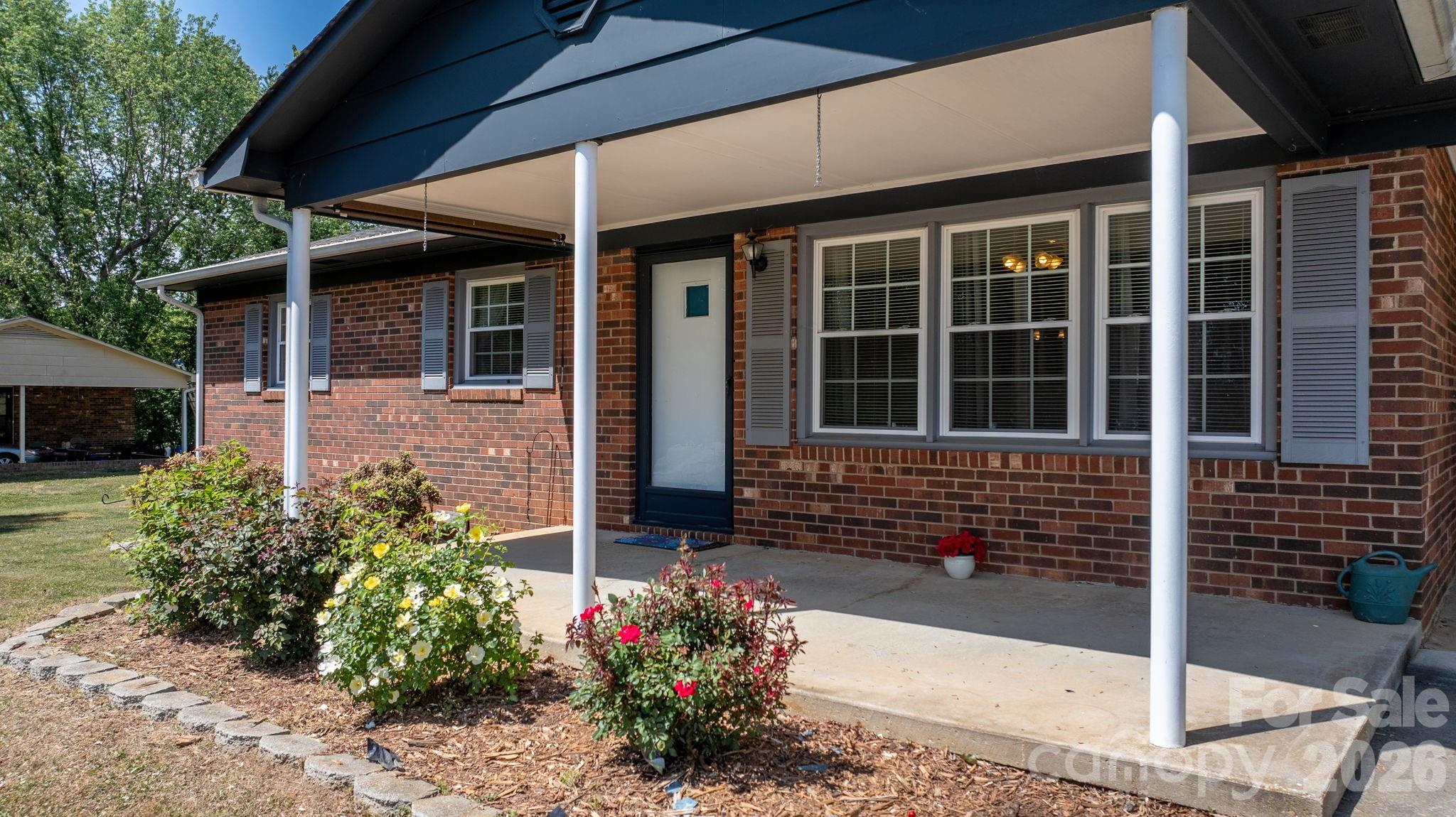 1109 Windsong Circle