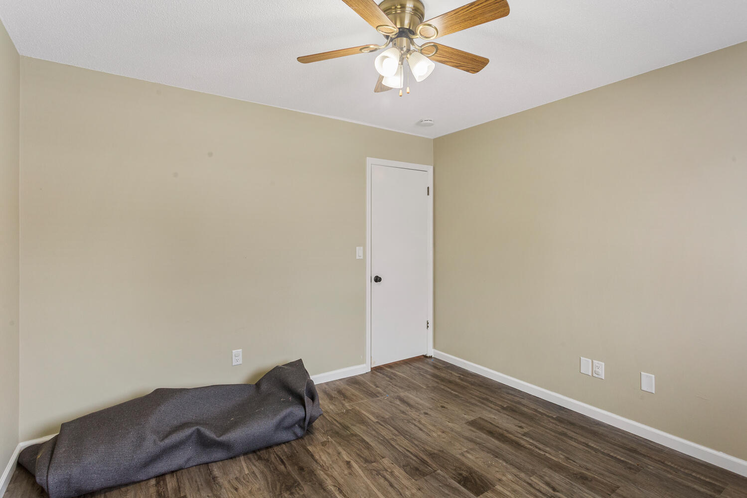 1801 Richardson Drive 7