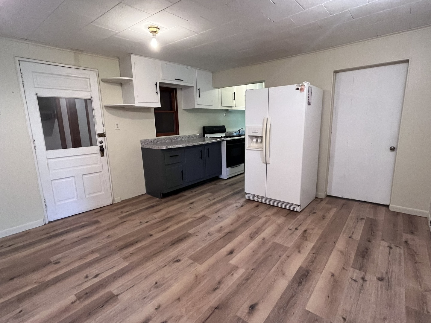22932 State Highway 106