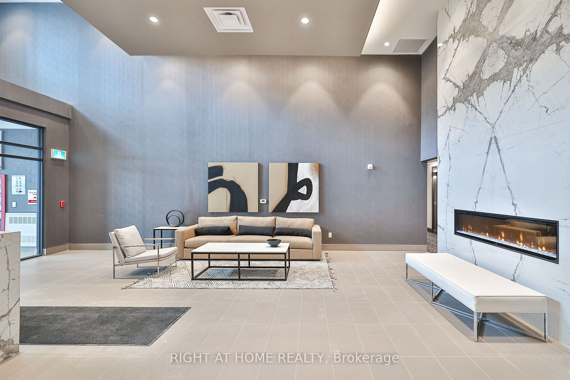 470 Gordon Krantz Ave 217