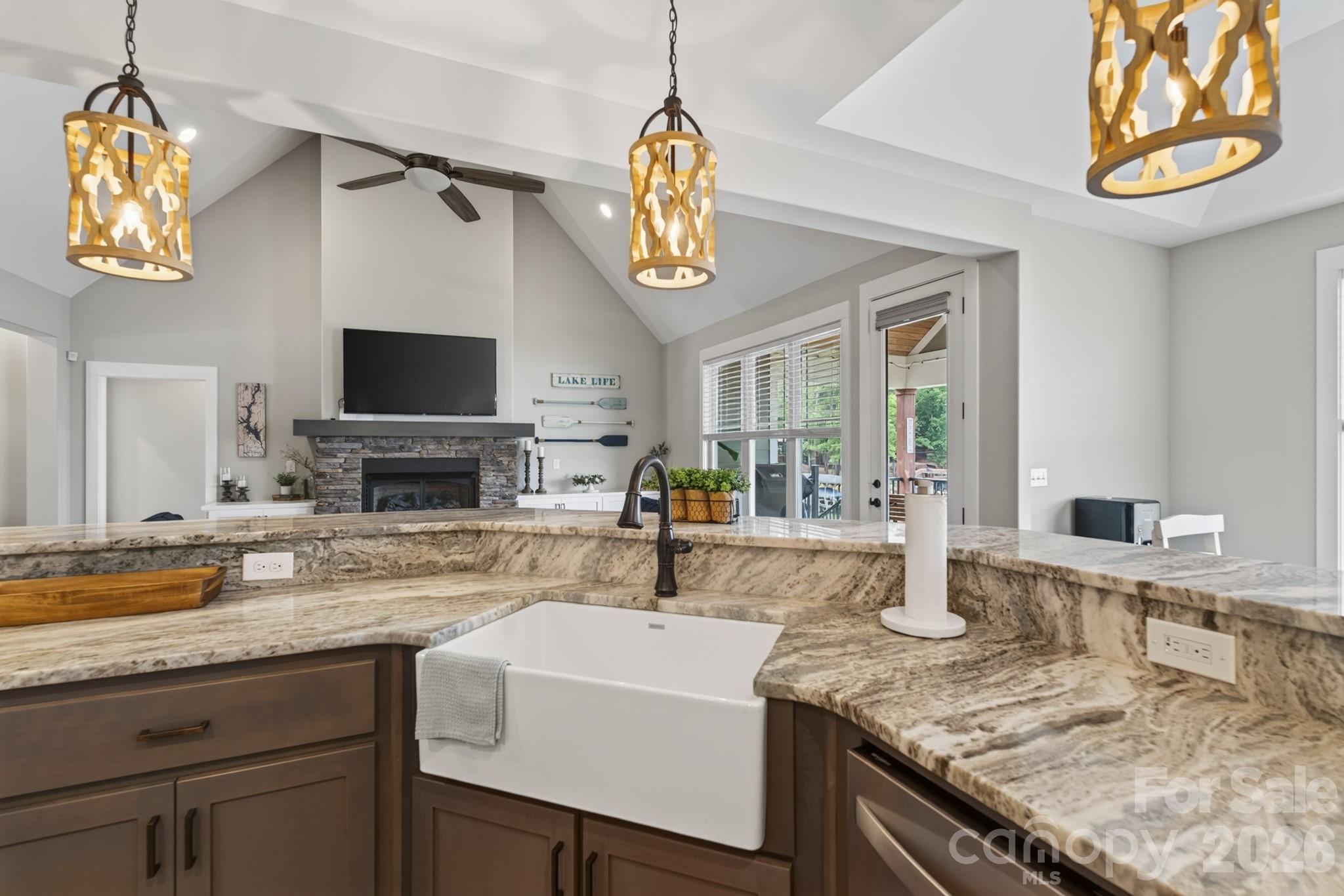 157 Landing Trail
