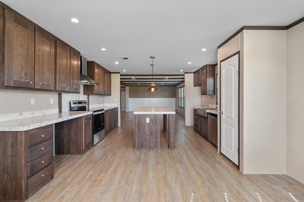 800 SE County Road 3100