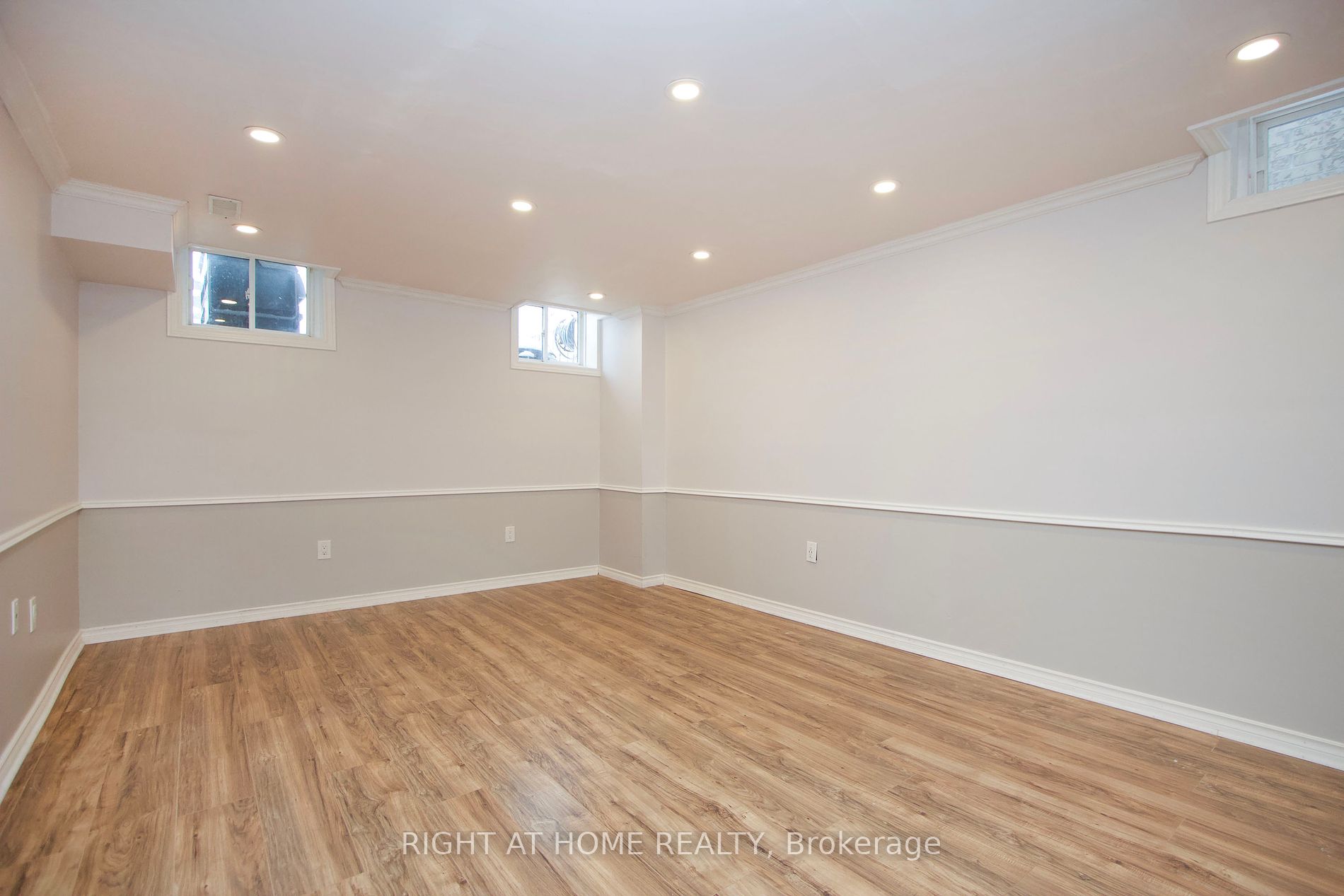 1065 Edward Bolton Cres
