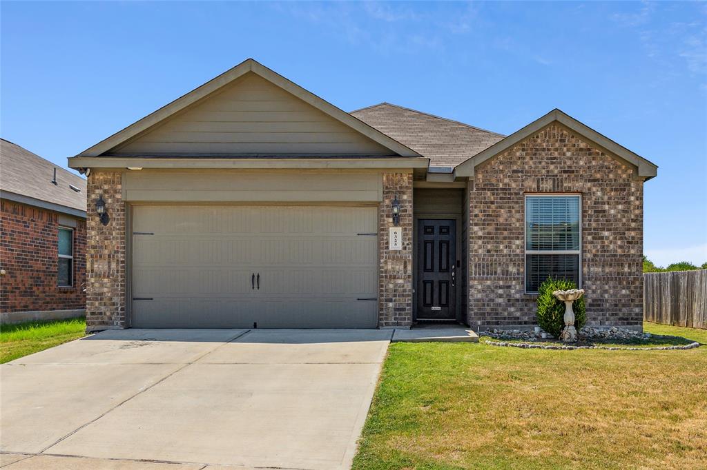 New Price! Motivated seller. Come see this beauitful home on an oversized lot in Stone Creek Ranch! Maple layout with 3 bedroom, 2 baths. Chef's Kitchen with custom cabinets and expansive granite counter tops & walk in pantry. Primary bathroom has oversized tub and shower, walk in closet and plenty of room to relax after a hard day at work. Separate utility room with full sized washer-dryer hook ups. Large Living room open concept leading to the huge back yard. Covered rear porch with room for outdoor entertaining. Great space for kids, pets, friends and family time. Outdoor Garden Shed to hold all your extra storage needs. Fully enclosed Wood privacy fence. Garage offers space for 2 cars and room for workbench too. Foundation and roof still under builder's warranty. Great community pool within walking distance. Lots of great shops, restaurant and all that Eagle Mountain Lake has to offer.