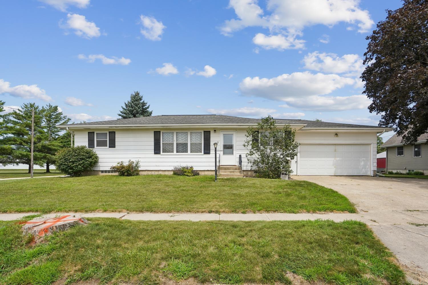 628 2nd Ave W