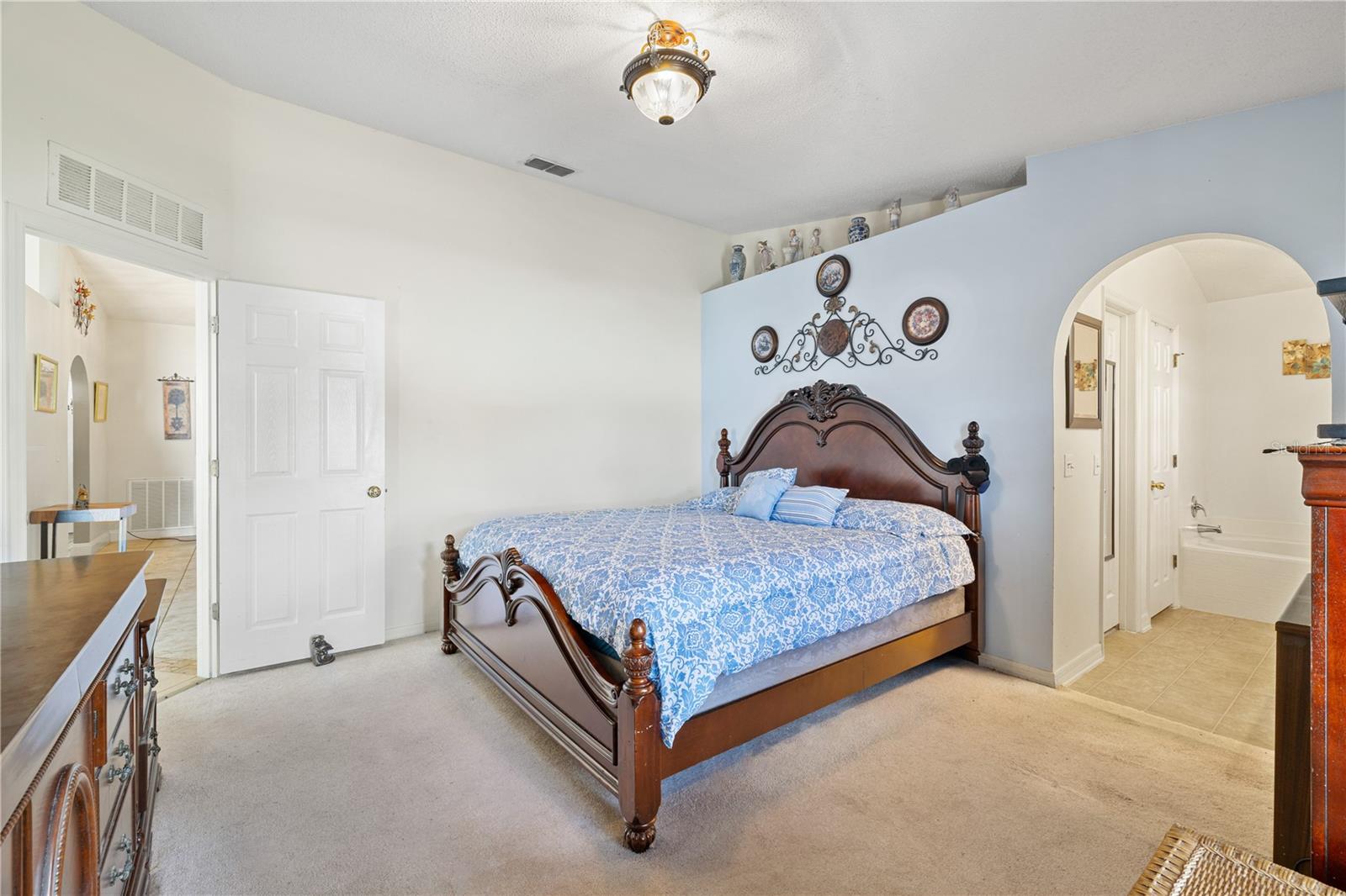 2912 Belle Lane