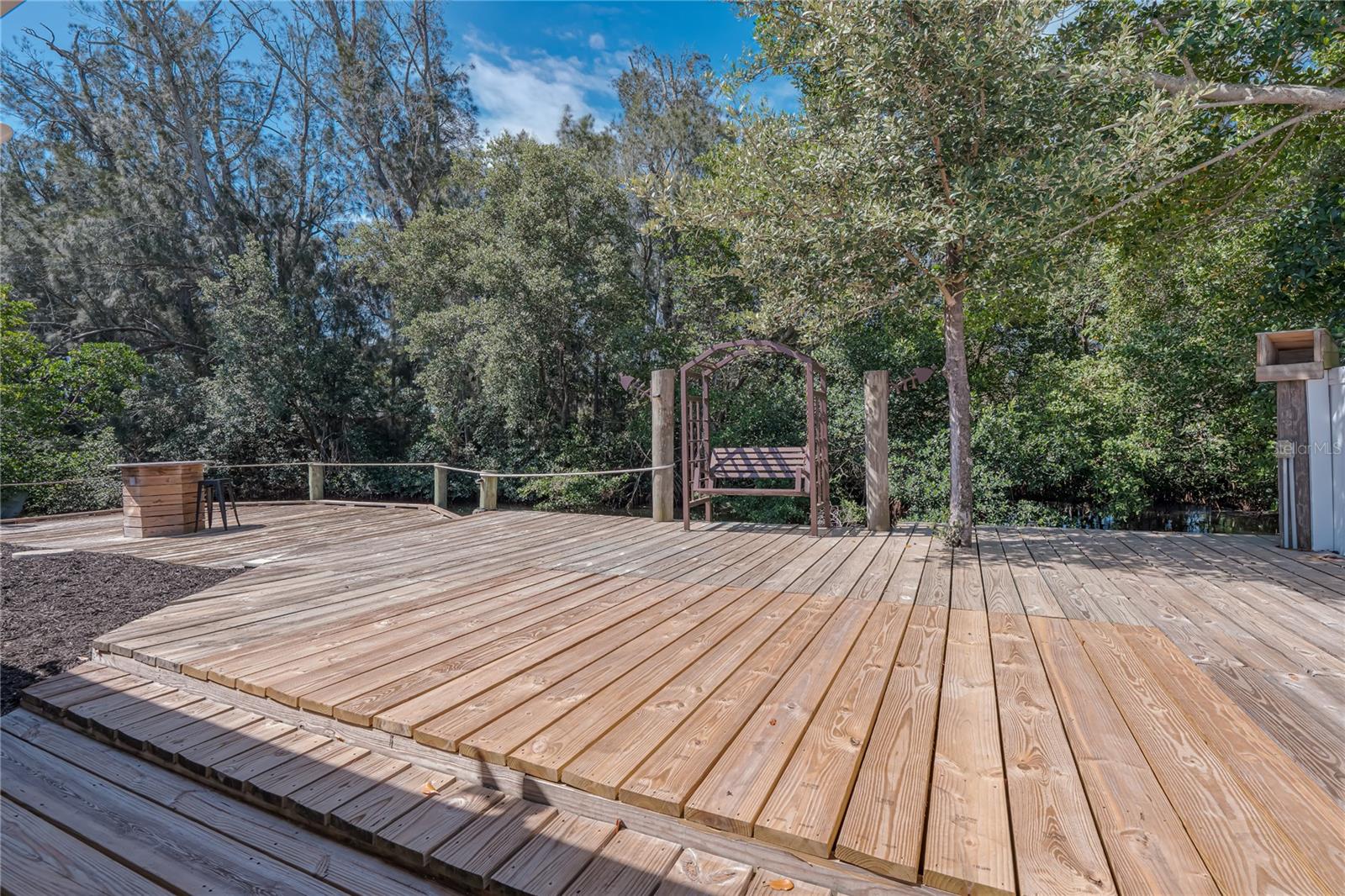 5318 Palmetto Point Drive