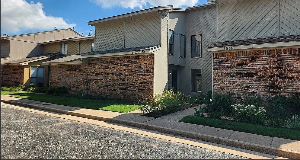 Beautifully updated townhome with golf course views in the heart of Edmond! This spacious 1,884 sq ft, 2-story residence features a brand-new roof, fresh paint, new tile, and new plush carpet throughout. Enjoy oversized bedrooms—including a 24' x 15' primary suite with dual closets—and a layout designed for comfort and entertaining. The home backs directly onto Kickingbird Golf Course, offering scenic views and a peaceful setting. HOA-maintained front and side lawns, plus access to a private community clubhouse, in-ground swimming pool, tennis/basketball court, and dog walking area make this a standout opportunity. Located near top-rated Edmond schools and just minutes from I-35, shopping, and dining. A rare blend of location, lifestyle, and low-maintenance living!