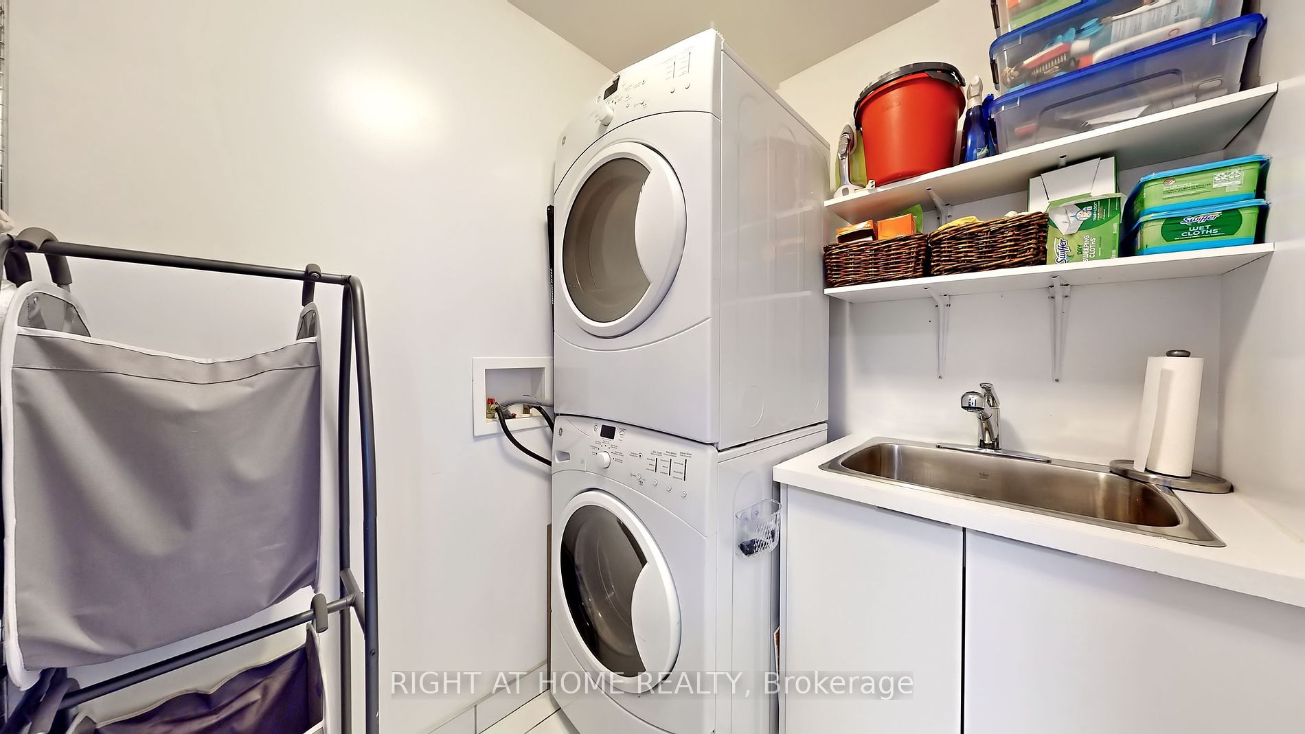 16 Brookers Lane Lph04