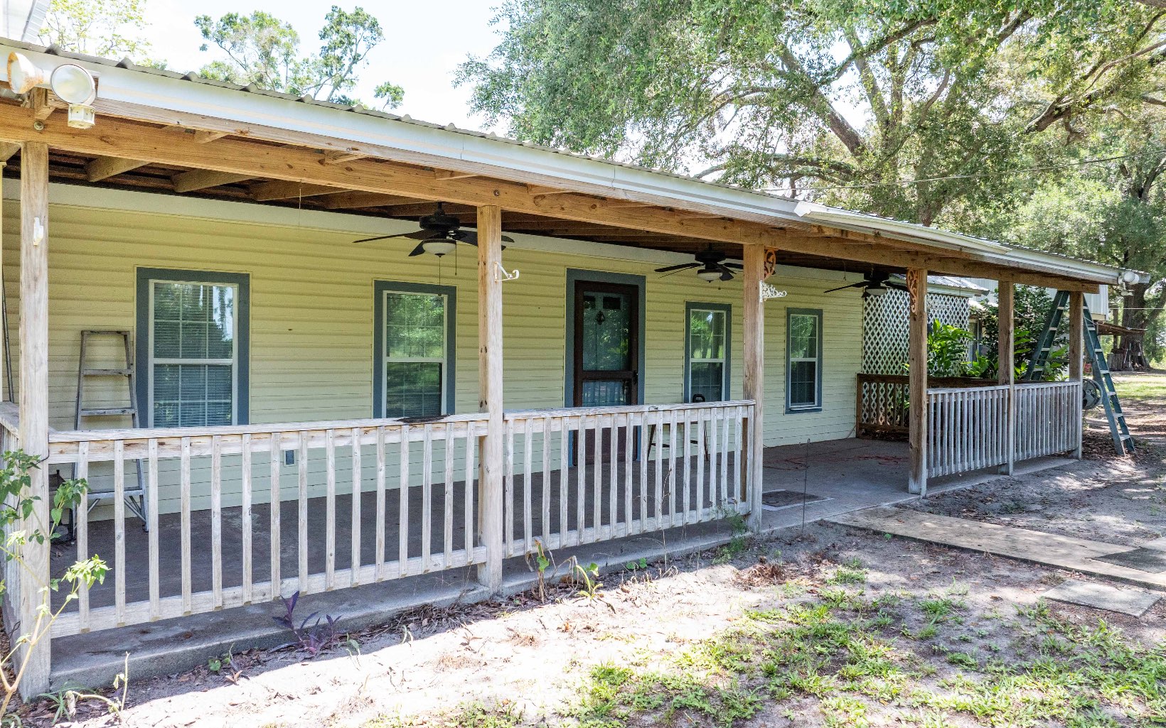 112 NE Rowan Rd