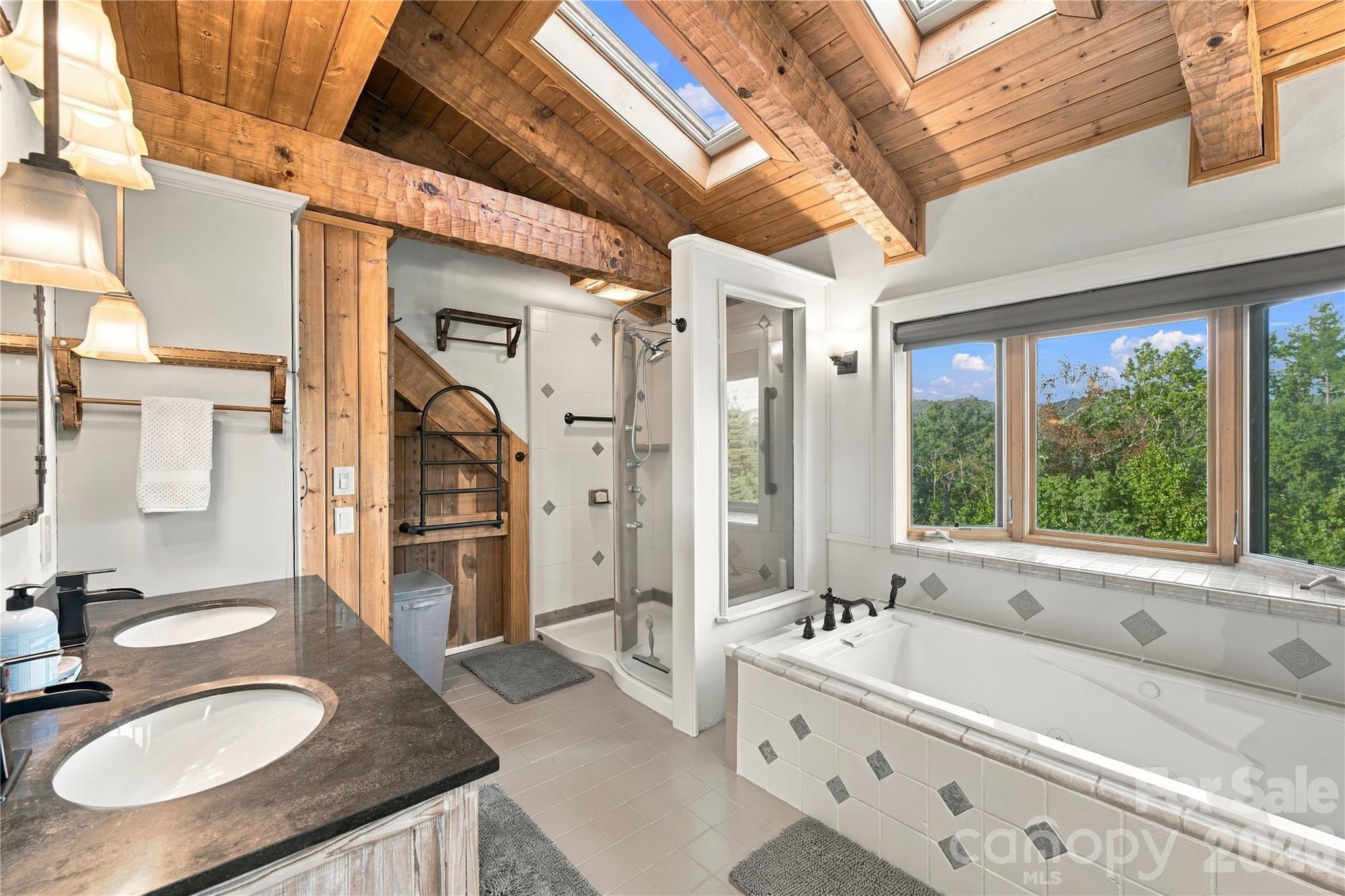 237 Murdock Road