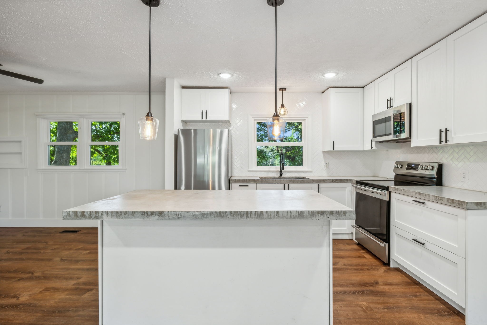 125 Lorraine Dr