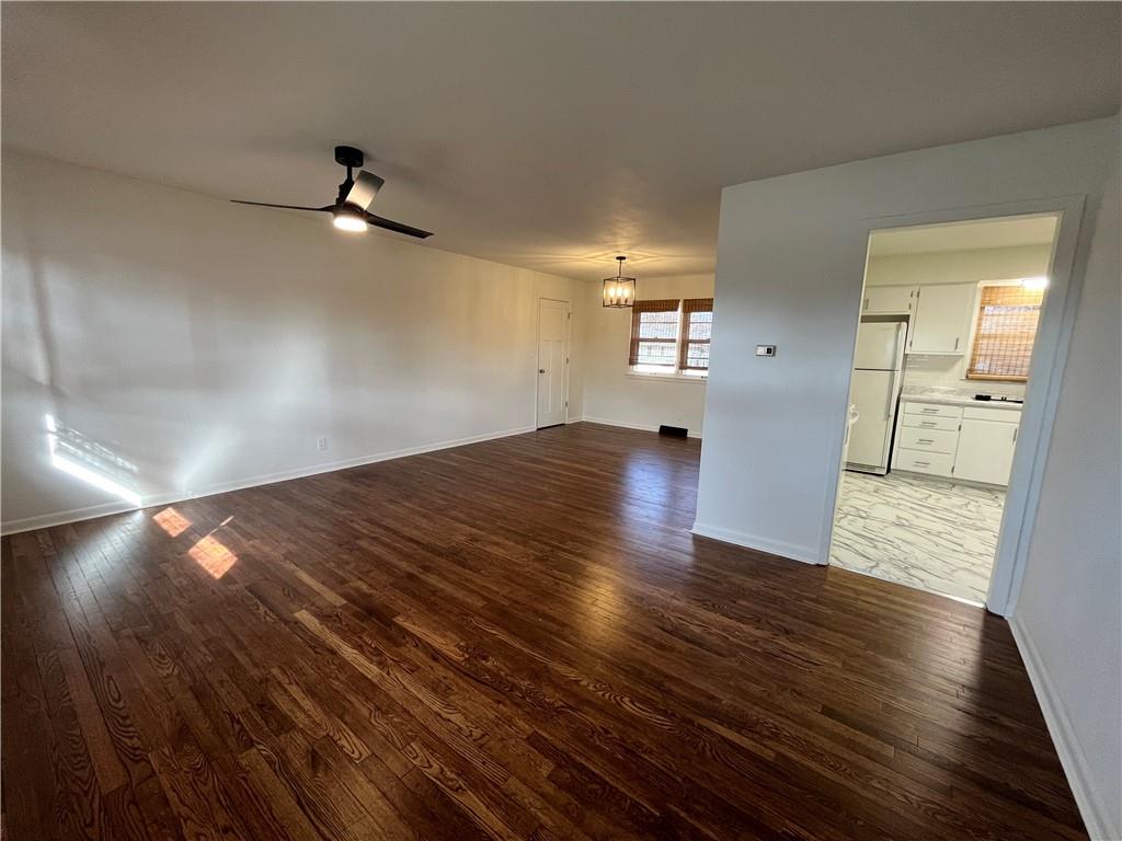 204 W Grand N/A