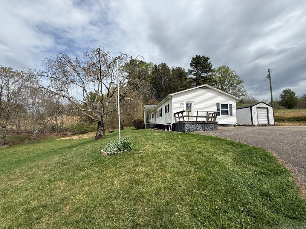 219 Blackberry Ln