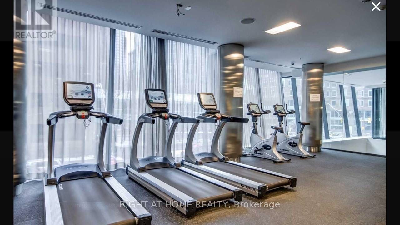 28 Ted Rogers Way 2907