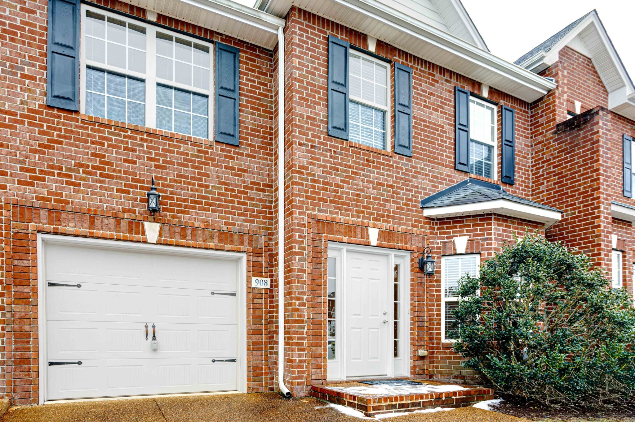 908 Indian Ridge Circle