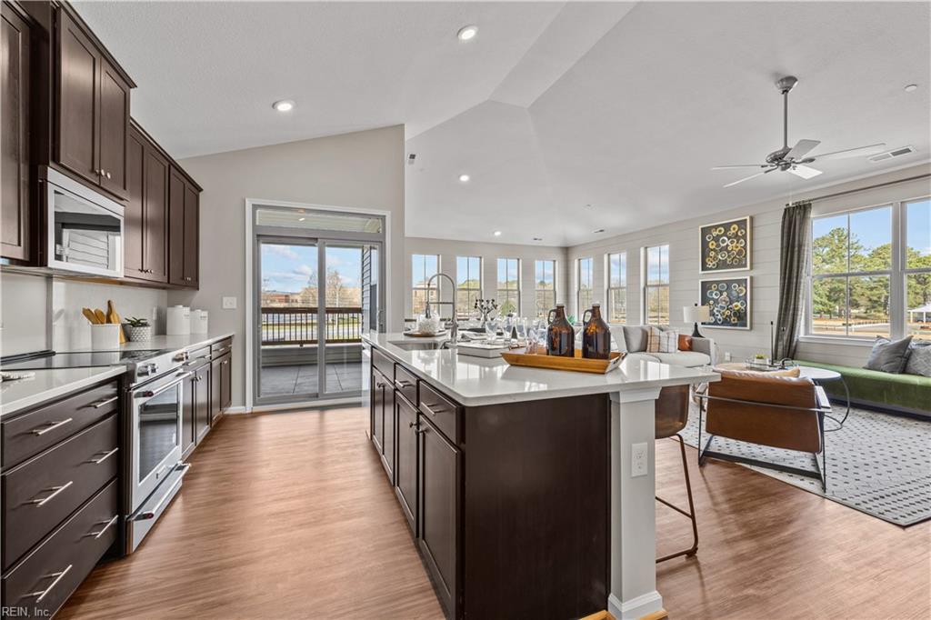 802 Watermark Way